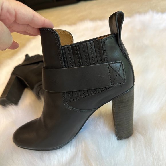 See by Chloe Ankle Boot Cappa Leather Boho Heeled Black Buckle Pull On Sz 6 - Picture 7 of 13